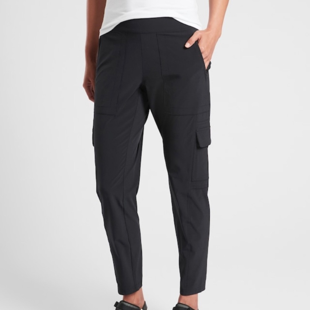 Athleta Cropped Cargo Pant